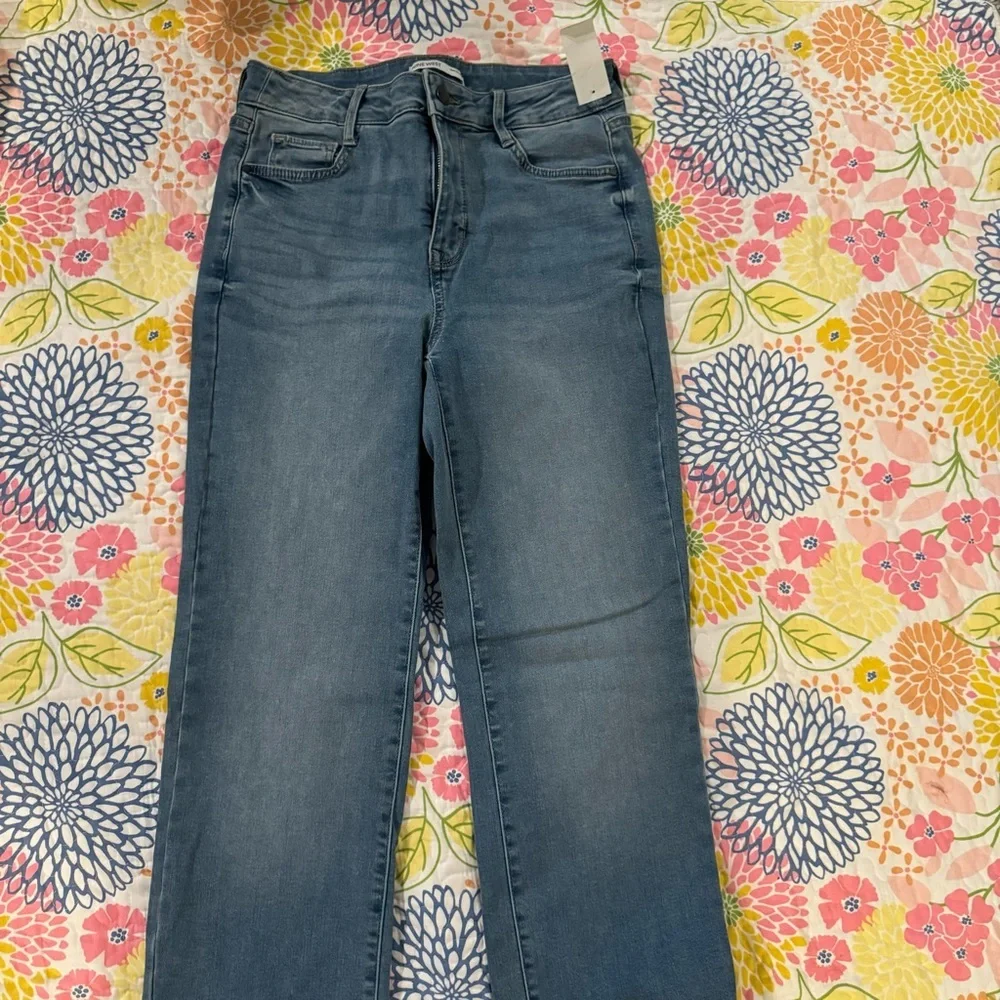 NWT size 6 Nine West slim straight jeans - Picture 2 of 4